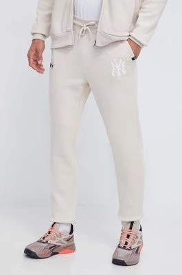 Zdjęcie produktu 47 brand spodnie dresowe MLB New York Yankees kolor beżowy z aplikacją