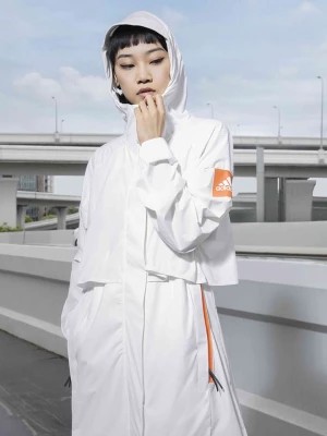 Zdjęcie produktu adidas Płaszcz funkcyjny w kolorze białym rozmiar: XS