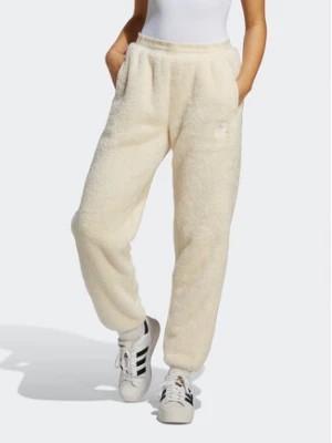 Zdjęcie produktu adidas Spodnie dresowe Essentials+ Fluffy Teddy IC2256 Écru Loose Fit