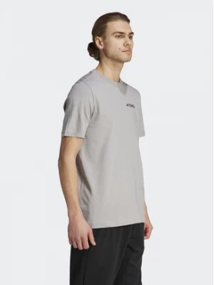 Zdjęcie produktu adidas T-Shirt IL5064 Szary Regular Fit