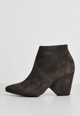 Zdjęcie produktu Ankle boot Peter Kaiser