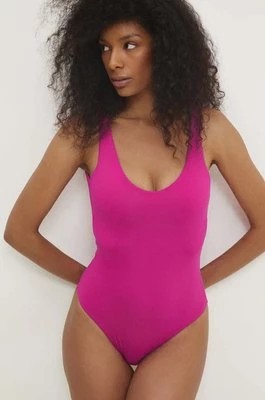 Zdjęcie produktu Answear Lab jednoczęściowy strój kąpielowy kolor różowy lekko usztywniona miseczka