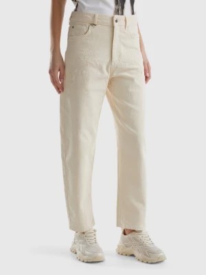 Zdjęcie produktu Benetton, Carrot Fit Trousers With Floral Embroidery, size 33, Creamy White, Women United Colors of Benetton