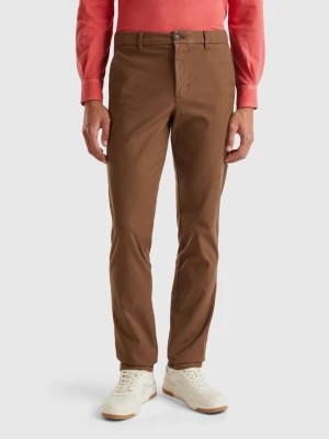 Zdjęcie produktu Benetton, Slim Fit Chinos In Stretch Cotton, size 42, Brown, Men United Colors of Benetton