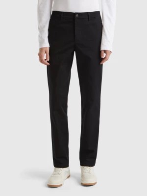 Zdjęcie produktu Benetton, Slim Fit Chinos In Stretch Cotton, size 44, Black, Men United Colors of Benetton