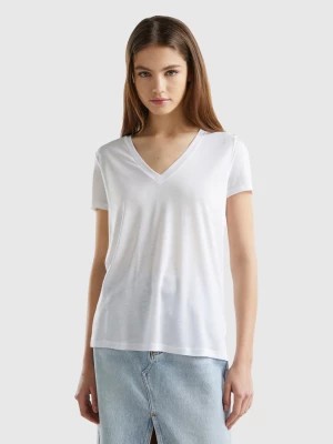 Zdjęcie produktu Benetton, V-neck T-shirt In Sustainable Viscose, size XL, White, Women United Colors of Benetton