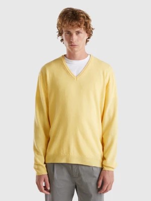 Zdjęcie produktu Benetton, Yellow V-neck Sweater In Pure Merino Wool, size L, Yellow, Men United Colors of Benetton