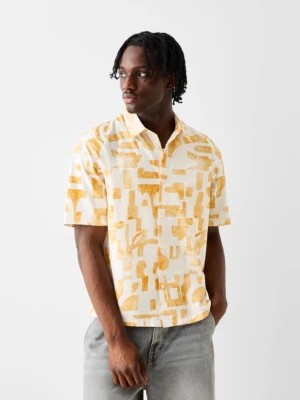 Zdjęcie produktu Bershka Koszula Relax Fit Z Krótkim Rękawem Z Mieszanki Bawełny Z Nadrukiem Mężczyzna Żółty