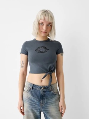 Zdjęcie produktu Bershka Koszulka Z Krótkim Rękawem I Ozdobnym Nadrukiem Kobieta Ciemnoszary