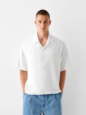 Zdjęcie produktu Bershka Satynowa Koszula Z Krótkim Rękawem Mężczyzna Biały