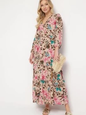 Zdjęcie produktu Beżowo-Różowa Wiskozowa Sukienka z Kopertowym Dekoltem i Falbanką Nrinesa