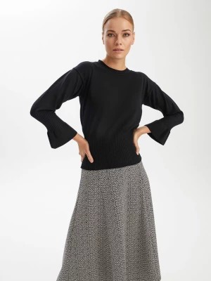 Zdjęcie produktu BGN Sweter w kolorze czarnym rozmiar: 34