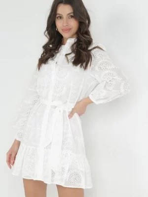 Zdjęcie produktu Biała Bawełniana Sukienka Koszulowa z Paskiem i Haftem Sioned