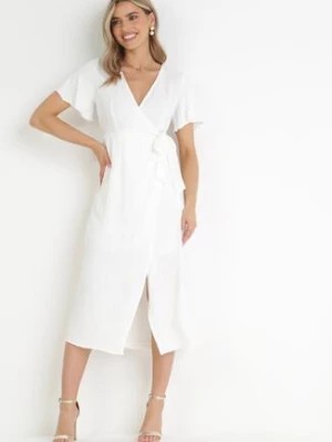Zdjęcie produktu Biała Kopertowa Sukienka Midi z Materiałowym Paskiem Noriana