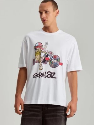 Zdjęcie produktu Biała koszulka Gorillaz relaxed fit House