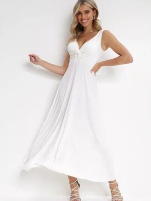 Zdjęcie produktu Biała Rozkloszowana Sukienka Maxi z Marszczeniem Przy Dekolcie Jalona