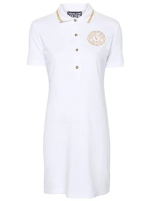 Zdjęcie produktu Biała Sukienka Sweatdress Serilogo Versace Jeans Couture