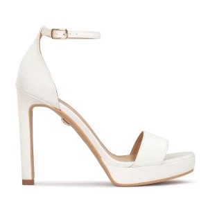 Zdjęcie produktu Białe sandały na wysokim obcasie i platformie z ślubnej kolekcji Kazar