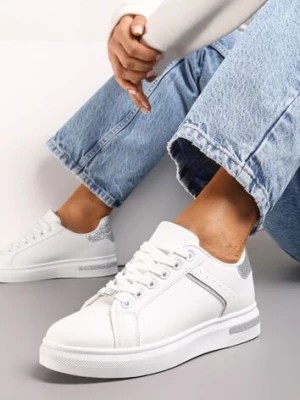 Zdjęcie produktu Biało-Srebrne Sznurowane Sneakersy z Ekoskóry z Błyszczącym Detalem Marnitta