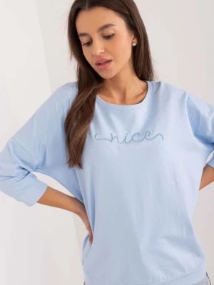 Zdjęcie produktu Błękitna damska bluzka oversize z napisem Nice RELEVANCE