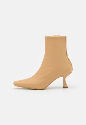 Zdjęcie produktu Botki Loeffler Randall