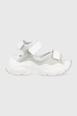 Zdjęcie produktu Buffalo sandały Binary O 1602030 damskie kolor biały na platformie