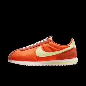 Zdjęcie produktu Buty damskie Nike Cortez Textile - Pomarańczowy