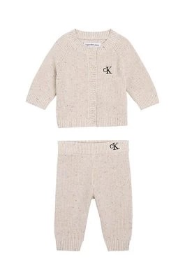 Zdjęcie produktu Calvin Klein Jeans komplet bawełniany niemowlęcy kolor beżowy