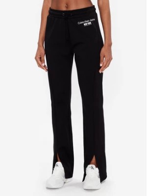 Zdjęcie produktu Calvin Klein Jeans Spodnie dresowe J20J221052 Czarny Regular Fit