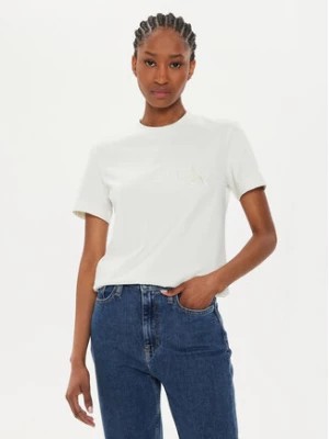 Zdjęcie produktu Calvin Klein Jeans T-Shirt Satin Applique J20J223925 Écru Regular Fit