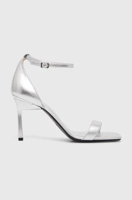 Zdjęcie produktu Calvin Klein sandały skórzane HEEL SANDAL 90 MET kolor srebrny HW0HW02132
