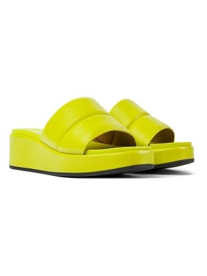 Zdjęcie produktu Camper Klapki w kolorze żółtym na koturnie rozmiar: 38