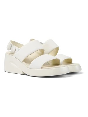 Zdjęcie produktu Camper Skórzane sandały w kolorze białym na koturnie rozmiar: 41