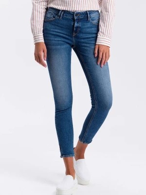 Zdjęcie produktu Cross Jeans Dżinsy - Skinny fit - w kolorze błękitnym rozmiar: W26