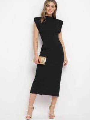 Zdjęcie produktu Czarna Dopasowana Sukienka z Krótkim Rękawem i Poduszkami na Ramionach z Rozcięciem Fionella