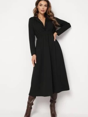 Zdjęcie produktu Czarna Rozkloszowana Sukienka Midi z Kopertową Górą i Gumką w Pasie Ametis