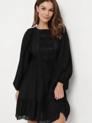 Zdjęcie produktu Czarna Sukienka Boho z Ażurową Górą i Bufiastymi Rękawkami Delankia