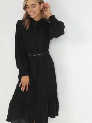 Zdjęcie produktu Czarna Sukienka Koszulowa z Paskiem I Koronkowymi Wstawkami Nolenne