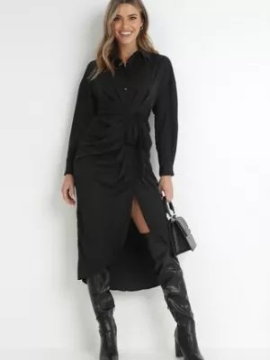 Zdjęcie produktu Czarna Sukienka Koszulowa z Wiązanym Paskiem i Marszczeniem Hinula