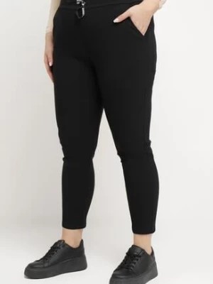 Zdjęcie produktu Czarne Casualowe Spodnie z Elastyczną Gumką w Pasie i Ozdobnymi Sznurkami Penderia