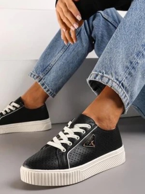 Zdjęcie produktu Czarne Skórzane Sneakersy z Perforacją i Metalicznymi Wstawkami Dernia
