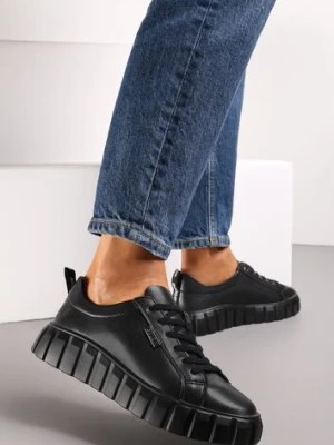 Zdjęcie produktu Czarne Sneakersy ze Skóry Naturalnej na Tłoczonej Platformie Pelinea