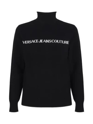 Zdjęcie produktu Czarne Swetry z Golfem i Logo Versace Jeans Couture