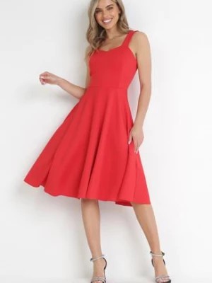 Zdjęcie produktu Czerwona Rozkloszowana Sukienka Midi na Ramiączkach z Głębokim Dekoltem Maudia