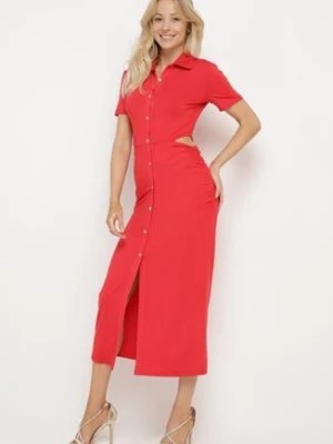 Zdjęcie produktu Czerwona Sukienka Koszulowa z Wycięciami w Talii i i Marszczeniami Zapinana na Guziki Quvlea