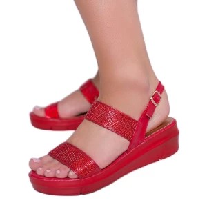 Zdjęcie produktu Czerwone sandały na koturnie Sweet Rasp Inna marka