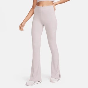 Zdjęcie produktu Damskie obcisłe legginsy w drobny prążek z rozszerzanymi nogawkami Nike Sportswear Chill Knit - Fiolet