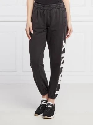 Zdjęcie produktu DKNY Sport Spodnie dresowe | Regular Fit