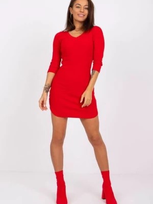 Zdjęcie produktu Dopasowana sukienka mini z długim rękawem - czerwona RUE PARIS