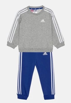 Zdjęcie produktu Dres adidas performance